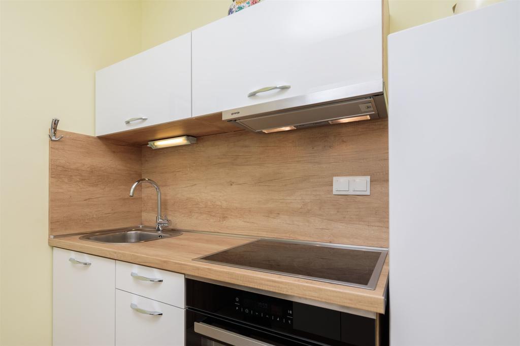 Apartments And Room Alen Duce Exterior photo